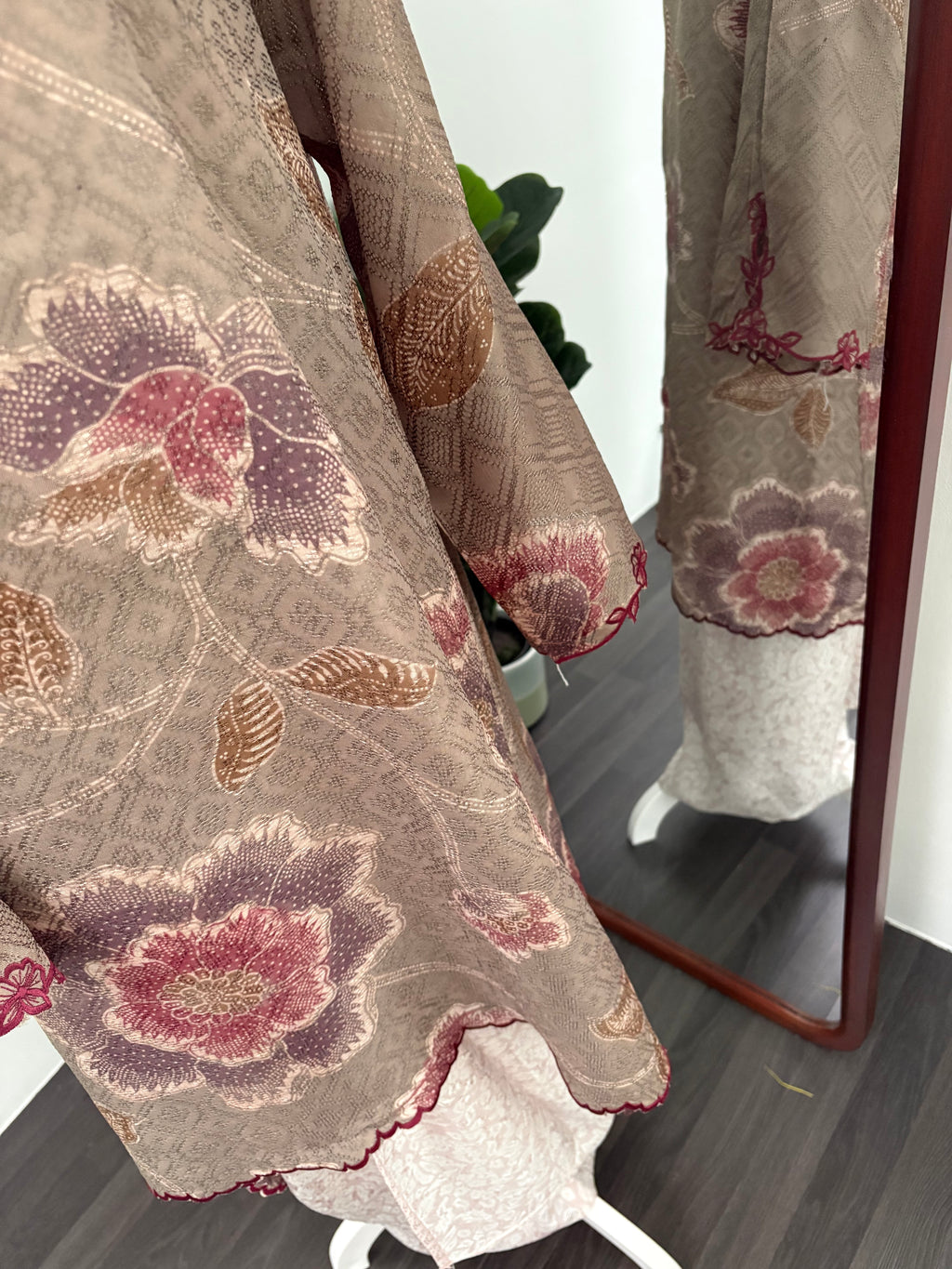 Kurung Ana (Mocha Burgundy)