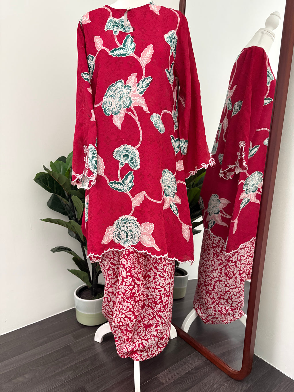 Kurung Ana (Chili Red )