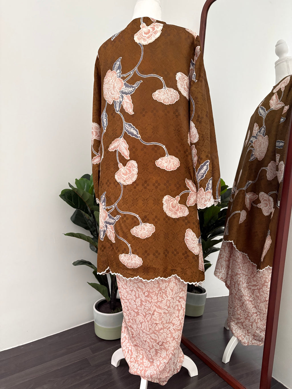 Kurung Ana (Golden Brown)