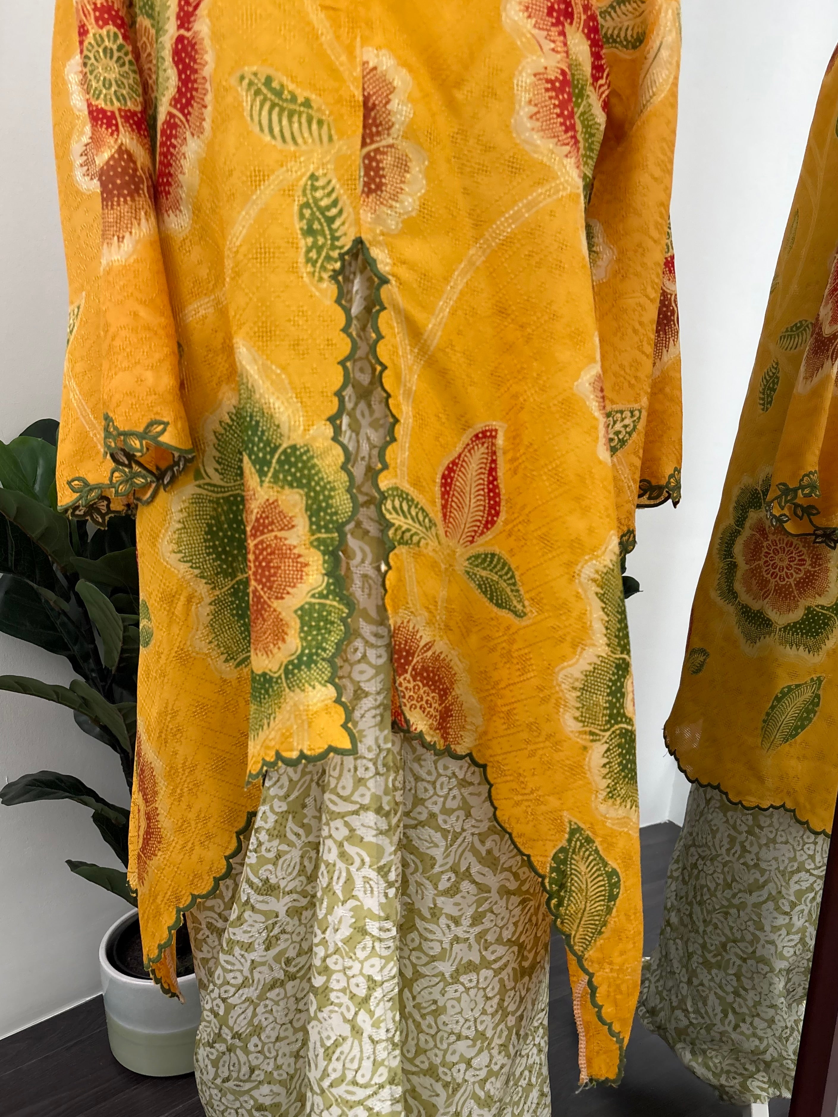 Kebaya Lea (Yellow Green)