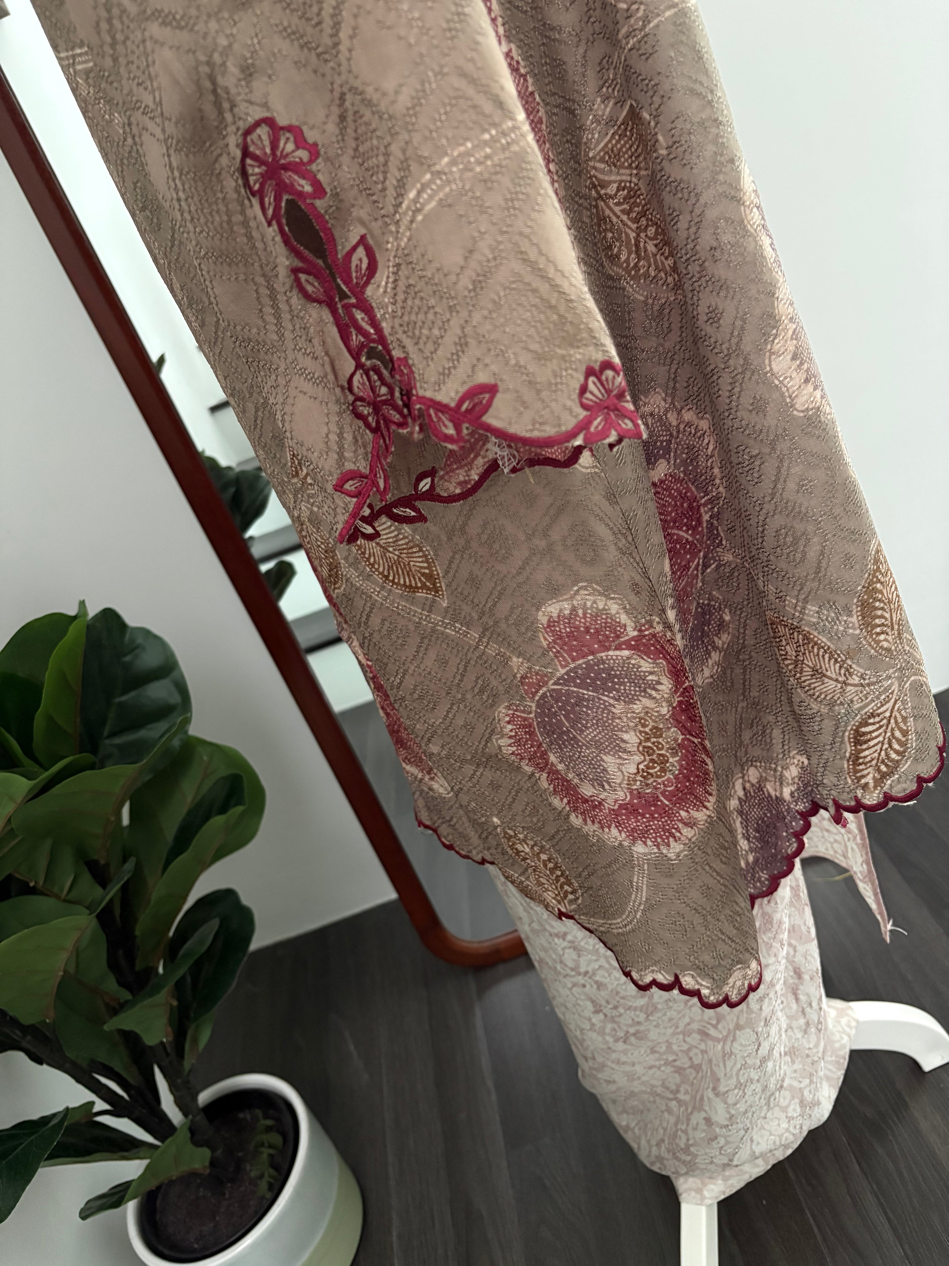 Kurung Ana (Mocha Burgundy)