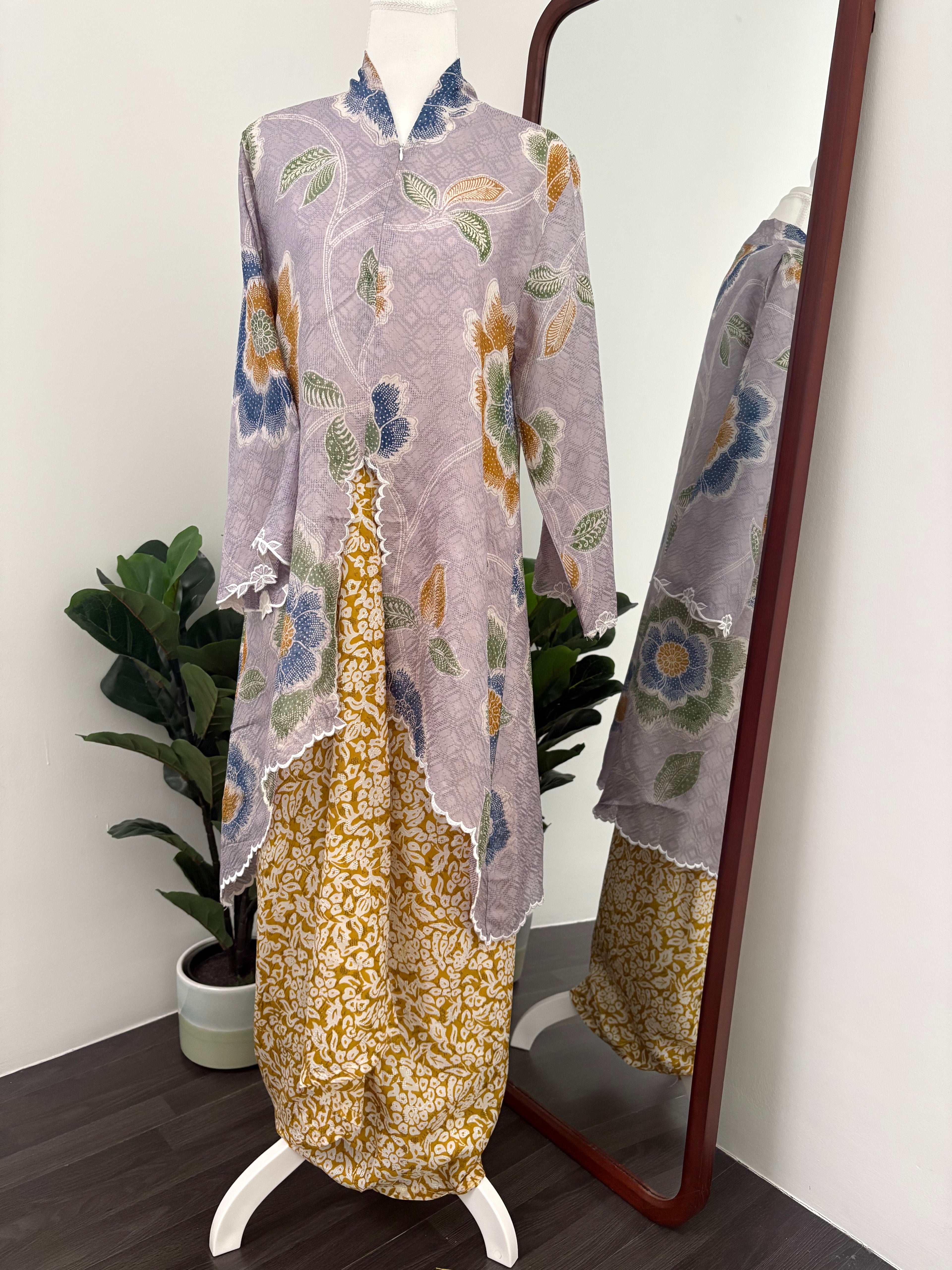 Kebaya Lea (Grey Yellow)