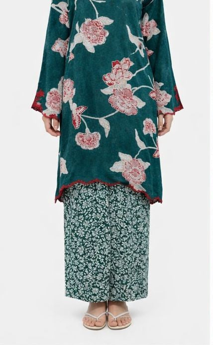 Kebaya Lea (Emerald Green)