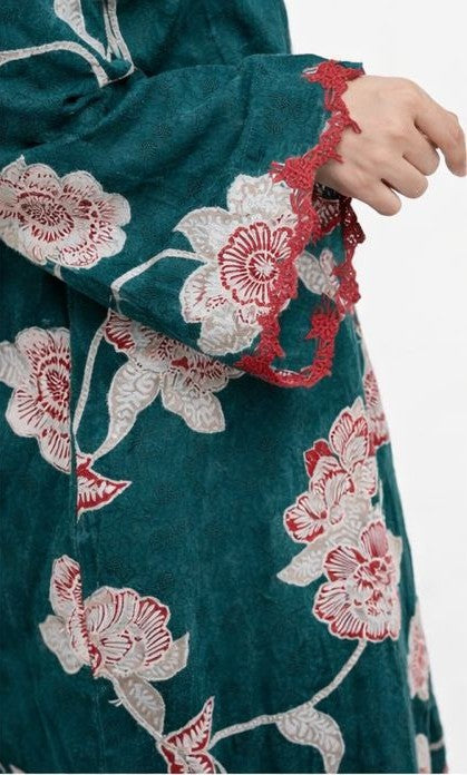 Kebaya Lea (Emerald Green)